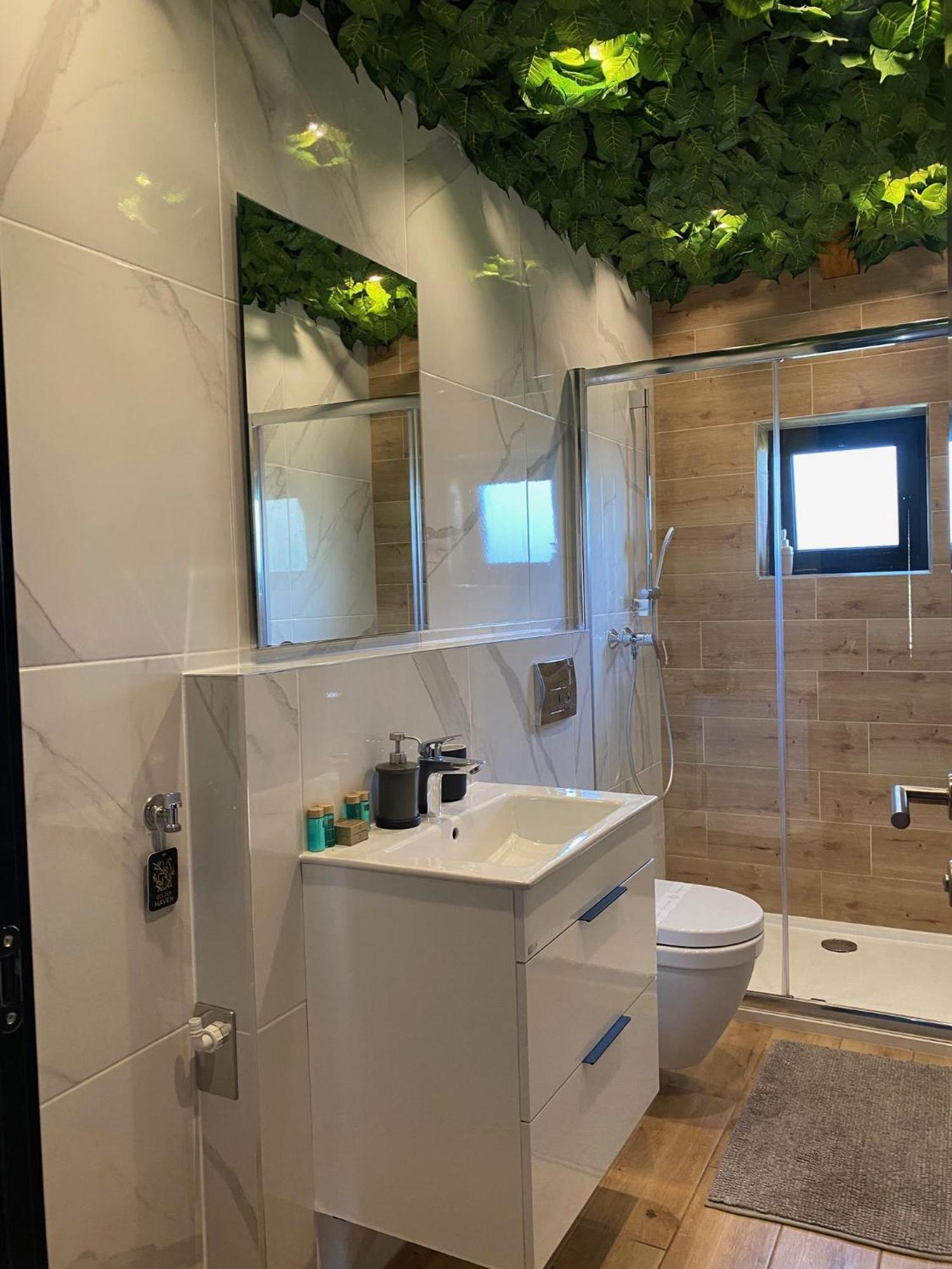 Golden Haven Luxe Bungalow Resort Murter Ngoại thất bức ảnh